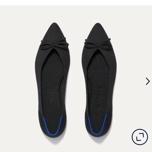 Rothy’s The Bow Point in Blackout Size 8